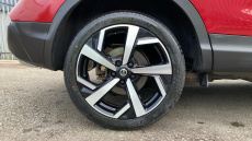 Nissan Qashqai 1.6 DiG-T Tekna 5dr Petrol Hatchback